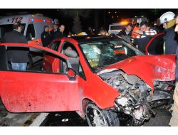 İzmir'de Kaza: 4 Yaralı