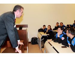 Down Sendromlu Gençler 'İyilik Polisleri' Olacak