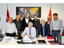 Kastamonu Belediyesi’nde Toplu Sözleşme Sevinci