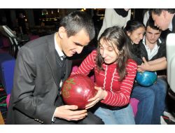 Görme Engelliler İlk Kez ‘bowling’ Oynadı