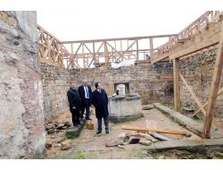 Tarihi Saray Hamamı Yeniden Ayağa Kalkıyor