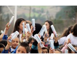 Ygs Çıkışı Toplanan Kalemler, Köy Okullarındaki Öğrencilere Dağıtıldı