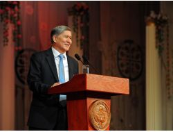 Atambayev, Rahman’ı Bişkek'e Davet Etti