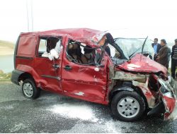 Elazığ'da Bir Araç Keban Baraj Gölü'ne Uçtu