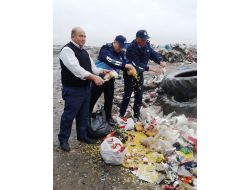 Akhisar'da Son Kullanma Tarihi Geçmiş Gıda Maddeleri İmha Edildi