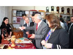 75.yıl Bakım Ve Rehabilitasyon Merkezi'nde Sergi Açıldı