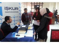İşkur, Üniversite Öğrencilerini İş Bulma Konusunda Bilgilendirdi
