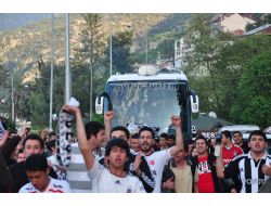 Beşiktaş Kafilesi, Fethiye'de Sevgi Seliyle Karşılandı