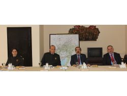 Vali Coş: Cezaevi'nden Çıkan Mahkumlar Acil İhtiyaçları İçin Bize Başvursun