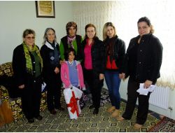 Chp’li Kadınlar İhtiyaç Sahibi Öğrencileri Sevindirdi