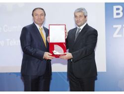 Antalya Teknoket, 32 Teknoloji Geliştirme Merkezi Arasında Üçüncü Oldu