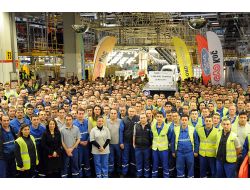 1 Milyonuncu Ford Transit Connect Kocaeli’nde Törenle Banttan İndirildi