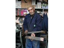 Hurda Metalleri İşleyip Geri Dönüşüme Kazandırıyor