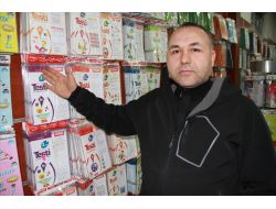 Kırtasiyeciler, Belirsizlikten Şikayetçi