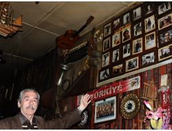 Sivaslı Kahvecinin İlginç Koleksiyonu