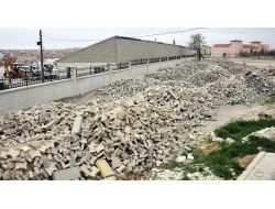 Sökülen Parke Taşları Yeniden Değerlendiriliyor
