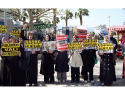 İzmir Valiliği'nin Kılık Kıyafet Genelgesine Özgür-der’den Tepki