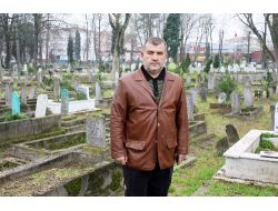 Mezarlıklarda Yaşananlar Şaşkınlık Uyandırıyor