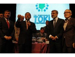 Bakan İsmet Yılmaz, Sivaslılar İçin Ev Kurası Çekti