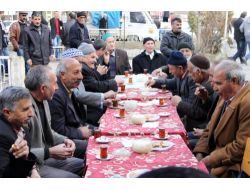 Tutak Emniyet Amirliği 'Çaylar Bizden, Sohbet Sizden' Projesi Uyguluyor