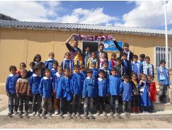 Trabzonspor Taraftar Grubu Öğrencilere Yardım Elini Uzattı