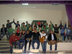 Zihinsel Engelliler Engelleri Aşıyor