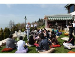 Vali Mutlu, Twitter’daki Takipçileriyle Bir Araya Geldi