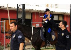Down Sendromlu Çocuklar Atlı Polis Oldu