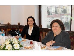 Ak Parti Kadın Kolları Başkanı Akşit: Mobbing Çalışan Kadının Kabusu