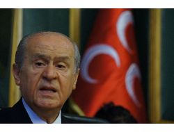 Bahçeli: Başbakan Teröristlerin Arasına Karışarak Dönmemek Üzere Çıkıp Gitmeli