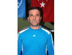 Gündüz Kaportacılık Akşamları Boks Antrenörlüğü Yapıyor