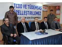 Demiryolları Özelleşmesi Çalışmalarını Protesto Ettiler (2)