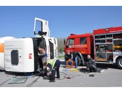 Lpg Tankeri Devrildi, Sürücünün Öldüğü Kazada Faciadan Dönüldü