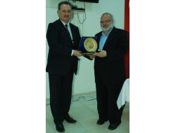 Yazar Lekesiz: Günümüzde Yazar Reklamından Kitap Satılıyor