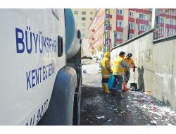 Başkentte Afiş Ve Yazı Temizliği