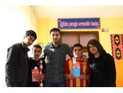 Gönüllüler Yetiştirme Yurdunda Unutulmaz Bir Gün Geçirdi