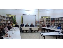 Eğitim Bilimleri Enstitüsü'nde 'Mobbing' Konuşuldu