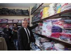 Hayır Çarşısı İhtiyaç Sahiplerinin Yüzünü Güldürecek