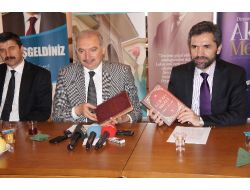 'Mehmet Akif, Türkçe İbadet Endişesiyle Meali Teslim Etmedi'