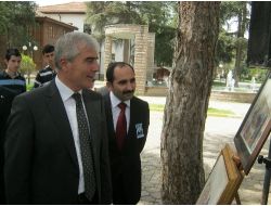 Erbaa Ülkü Ocakları, Alparslan Türkeş Resim Sergisi Açtı