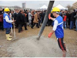 Yanan Çarşının Esnafı, Temel Atma İle Sevindi