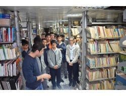 Öğrenciler, Rotayı Kütüphanelere Çevirdi
