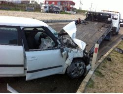 Bayan Öğretmenlerin Aracı Kaza Yaptı: 5 Yaralı