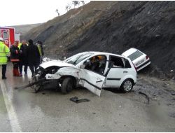 Sağanak Yağış Kazaları Da Beraberinde Getirdi: 2 Yaralı