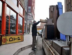 Çorum'da Dtp'nin Malzemelerine El Konuldu