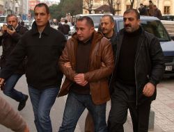 Zabıta Memuruna Silahlı Saldırıda Bulunan Şüpheli Adliyeye Çıkarıldı