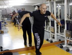 60 Yaşında Vücut Geliştirme Şampiyonasında 2. Oldu