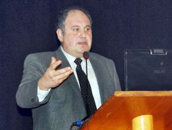 Kanserin Belirtileri Ve Güncel Tedavi Yöntemleri Anlatıldı