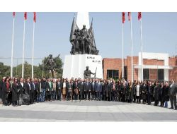 'Savunma Mesleği Zor Bir Süreçten Geçiyor'