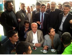 Ak Partili Milletvekilleri Ergani’de Vatandaşları Dinledi